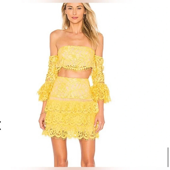 NWT Lovers + Friends Revolve Yellow Lace Thorne Top Golden Yellow XS - Picture 2 of 9